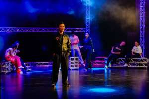 «Соңғы аялдама»: сахнадан айтылған ескерту