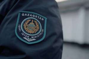 Полиция қызметкерлері қан тапсырды