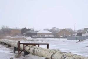 «Уәде етілген жылу әлі жоқ»: Қарағанды облысында тұрғындар дірдектеп тоңып отыр