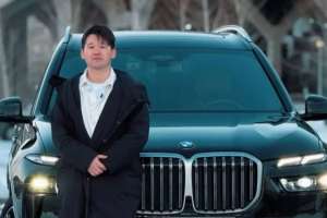 Су жаңа екі көлік сатып алған әнші жұрт көрімдік бермеді деп ренжіді (ВИДЕО)