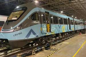 650 жолаушыға дейін сыйдыра алады: Қытайдан Астанаға LRT вагондарының алғашқы легі жіберілді