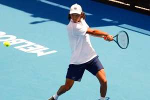 Әмір Омарханов теннистен Тунистегі турнирдің ширек финалына шықты