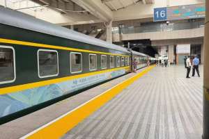 «Сиань-Алматы» бағыты бойынша алғашқы туристік пойыз сапарға аттанды