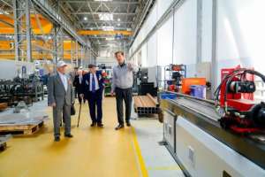 Астаналық тыл еңбеккерлері әскери техникалар шығаратын зауытты аралады