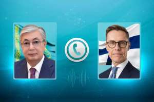 Президент Александр Стуббпен телефон арқылы сөйлесті