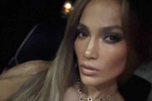 Дженнифер Лопестің концертіне билет сататын сайт құлап қалды