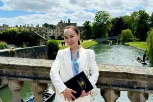 Перизат Қайрат мүгедек балаларға арналған оңалту орталығын салуға ақша жинау кезінде алаяқтық жасады деген күдікке ілінді