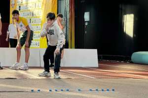 «Біз АИТВ-тің таралуына қарсымыз»: Астанада оқушылар мен студенттер спорт түрлерінен жарысты