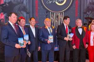 Елордада жазушы Сәдібек Түгелдің жаңа кітаптарының тұсауы кесілді