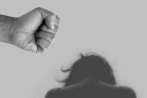 Алматыда 14 жастағы жасөспірімді үш жыл бойы зорлап келген күдікті ұсталды