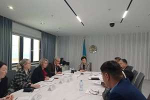 Министр Светлана Жақыпова азаматтарды қабылдады