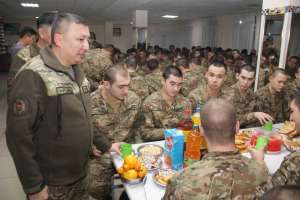 Астаналық сарбаздар Жаңа жылды қарсы алды