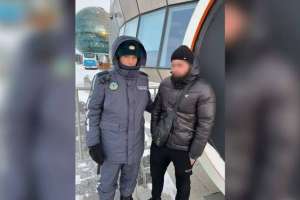 Елордалық сарбаздар жоғалған баланы тауып, анасына тапсырды