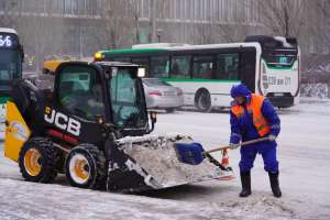 Астанада қар күреуге 2,6 мыңнан астам жол жұмысшысы шықты