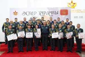 Қарулы күштердің үздік әскери қызметшілері марапатталды