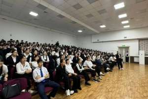 Психолог: Өзгеден көмек сұрау – ұят емес