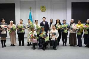 Сарыарқа ауданында көпбалалы аналарға құрмет көрсетілді