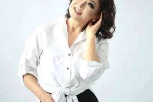 Нұржамал Үсенбаева қазақстандықтарды Республика күнімен құттықтады