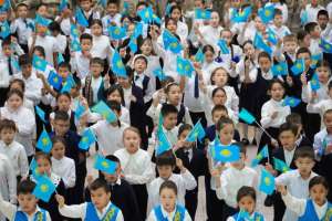 Астанада бір мезетте 400 оқушы «Атамекен» әнін орындады