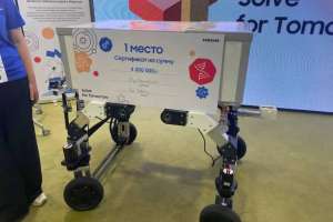 Астаналық оқушылар егістікті арам шөптен тазалайтын робот ойлап тапты