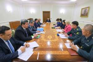 Ерлан Қарин әскери-патриоттық тәрбие мәселесі жөнінде жиын өткізді