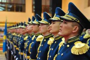 Әскери қызметшілердің жалақысы 50 пайызға өседі – Бақытбек Сыдықов