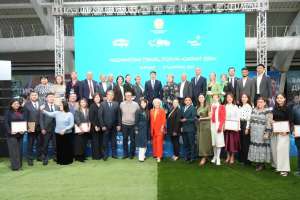 Министр Бүкіләлемдік туризм күні аясында сала қызметкерлерін марапаттады