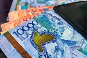 Ақтөбелік өзгенің телефонынан заңсыз несие рәсімдеген