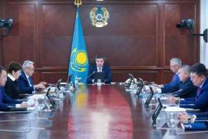 Бектенов көмір мен мазут жеткізу мәселелерін қатаң бақылауда ұстауды тапсырды