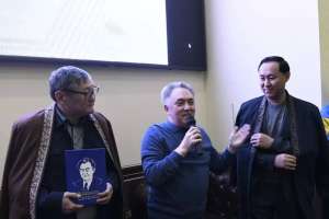 Elorda Aqparat медиахолдингі ұйымдастырған журналистер арасындағы бильярд турнирі басталды