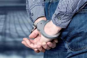 «Жеңілдетілген ипотека алып беремін»: Астанада полицейлер алааяқты ұстады