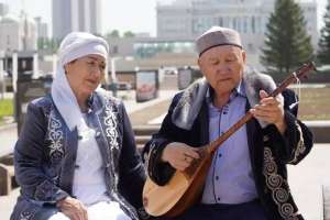 Астанада Белсенді ұзақ өмір сүру орталықтарында қарттар мерекесі атап өтіледі