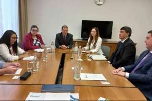 Фермерлерді қолдау: Азық-түлік келісімшарт корпорациясы канадалық модельді зерделейді