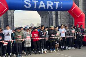 Елордада Республика күніне арналған жүгіріске 1500 адам қатысты