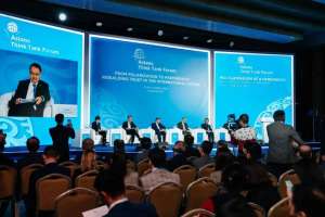 «Орта державалар» рөлі артып келеді»: Астанада халықаралық форум өтті