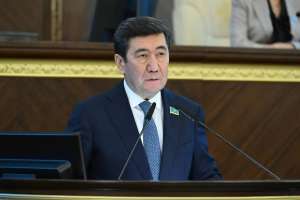 Ерлан Қошанов: Республика күні – әрқайсымыздың жүрегіміздің төрінен ерекше орын алатын мереке