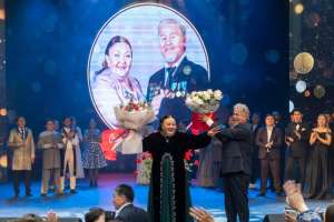 Бикен Римова атындағы драма театрында сахна өнеріндегі жұлдызды жұптың шығармашылық кеші өтті