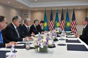 Қасым-Жомарт Тоқаев америкалық сенатор Стив Дэйнсті қабылдады