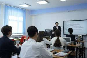 40 балалар омбудсмені оқушылардың мүддесін республикалық деңгейде қорғайды