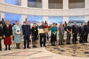 Майданда қаза тапқан жауынгерлердің ұрпақтарына медаль тапсырылды