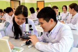 Білім ордасы «Келешек мектеп» қағидаттарына сай салынған – астаналық мектеп директоры