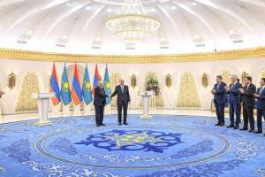 Мемлекет басшысы Армения Премьер-министрін «Алтын Қыран» орденімен марапаттады