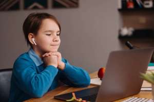 Заңға қайшы 38 мыңнан астам интернет-ресурс бұғатталды