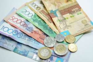 Көпбалалы отбасылар мен наградталған аналарға қанша жәрдемақы төленеді