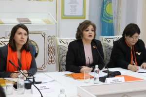 Астанада «16 күн зорлық-зомбылықсыз» акциясы аясында дөңгелек үстел өтті