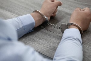 Абай облысында студент психотроптық заттарды сатқаны үшін бас бостандығынан айырылды