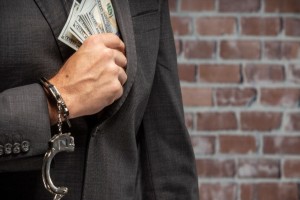 Алматыда жеке сот орындаушысы 370 миллион теңгеден астам қаржыны заңсыз иемденген