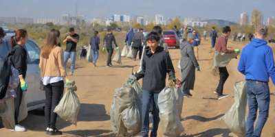 Colman Domingo and Jude Law at amfAR’s Venice Gala
