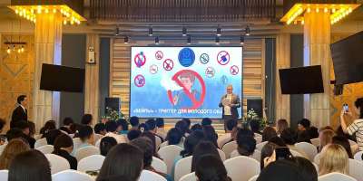 Colman Domingo and Jude Law at amfAR’s Venice Gala