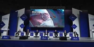 Colman Domingo and Jude Law at amfAR’s Venice Gala